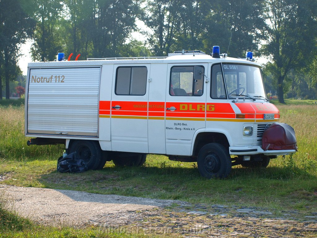 Uebung PRhein Feuerwehr Polizei DLRG Leverkusen Hitdorf P011.JPG